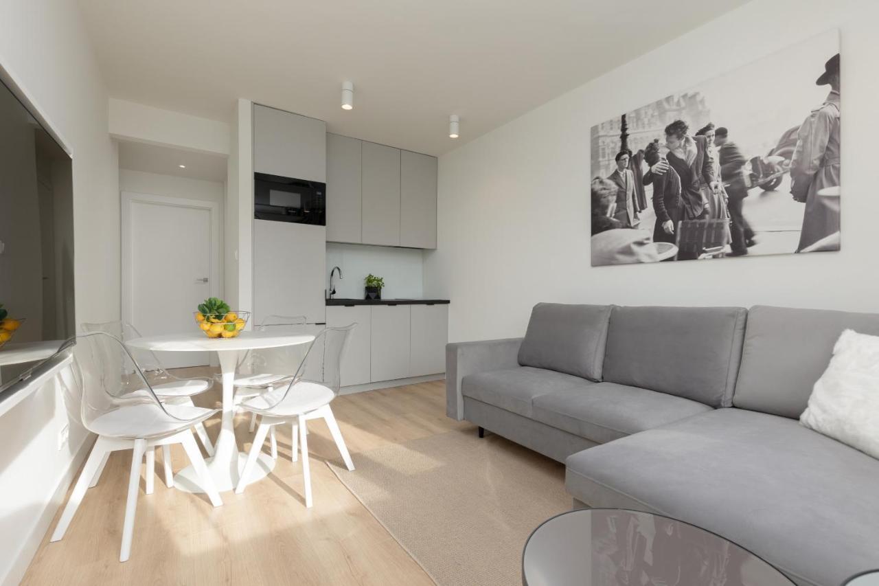 Cosy Dream City Center Apartment By Noclegi Renters Варшава Екстериор снимка